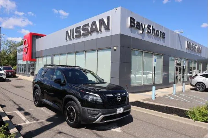 $30495 : Nissan Pathfinder 2023 AWD R image 1