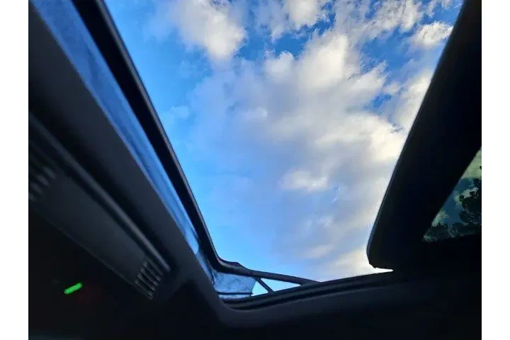 $25601 : Volkswagen Tiguan 2022 SE R- image 7