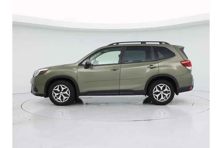 $29998 : Subaru Forester 2023 AWD Pre image 3