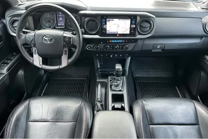 $39995 : Toyota Tacoma 2019 4x4 TRD S image 3