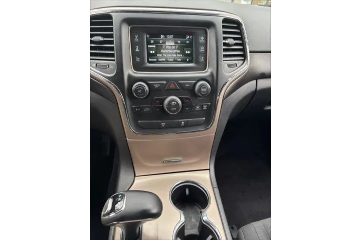 $15000 : Jeep Grand Cherokee 2015 4x4 image 3