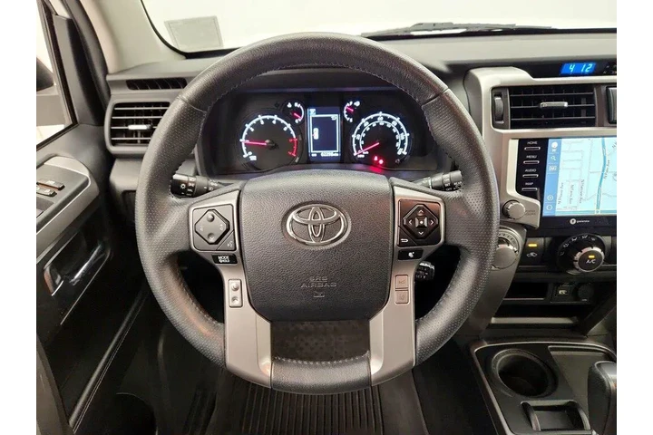$33998 : Toyota 4Runner 2020 4x2 SR5 image 10