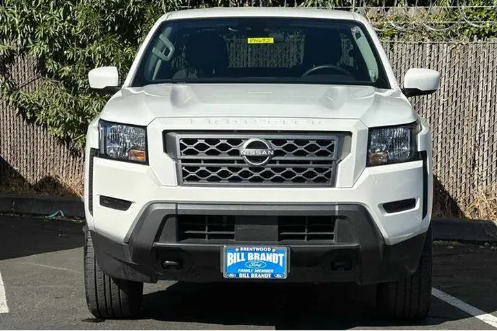$26310 : Nissan Frontier 2024 4x4 S 4 image 6