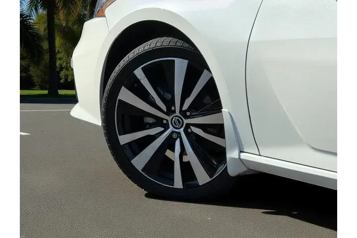 $21500 : Nissan Altima 2022 AWD 2.5 P image 8