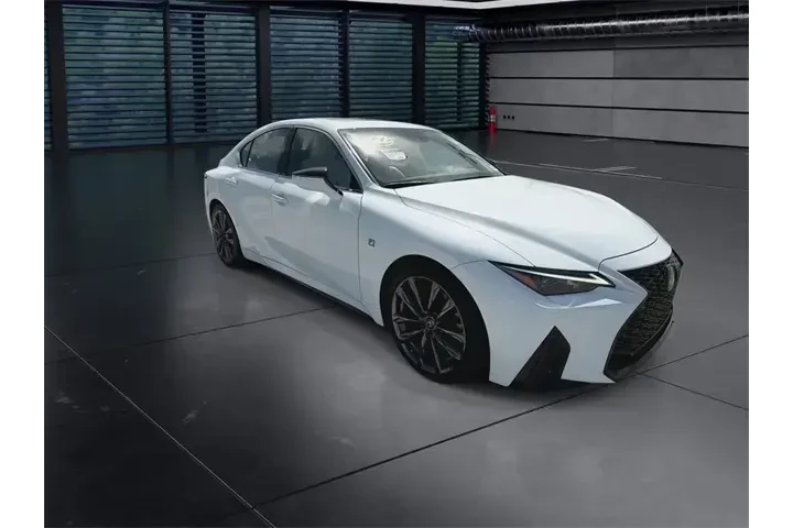 $39998 : Lexus IS 350 2022 F SPORT 4d image 2