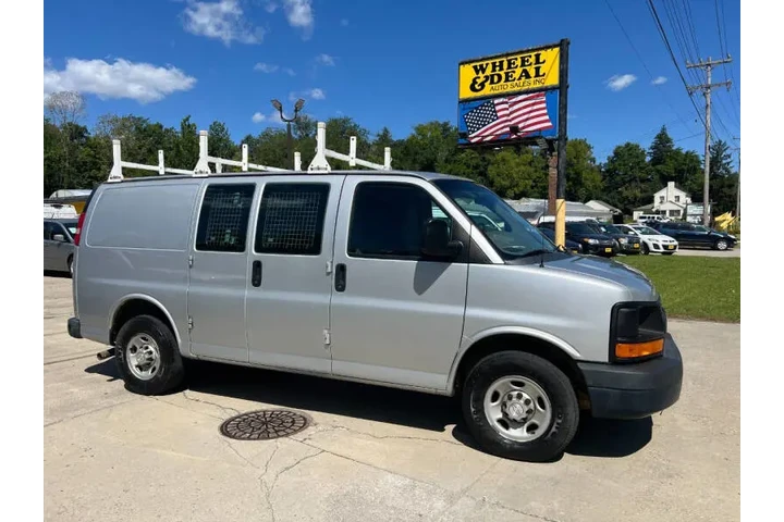 $9995 : 2014 Express 2500 image 2