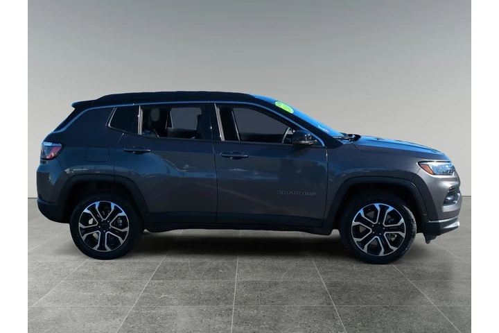 $23590 : Jeep Compass 2023 image 6