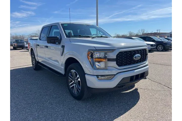 $33815 : Ford F-150 2023 4x4 Lariat 4 image 3