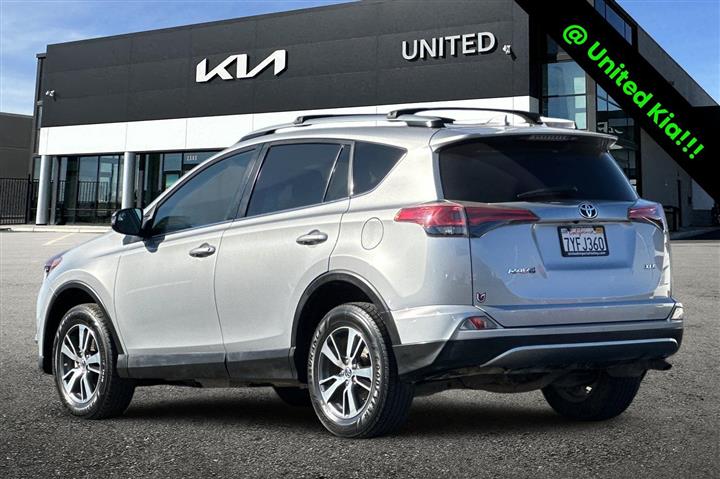 $20998 : Pre-Owned 2017 RAV4 XLE image 6