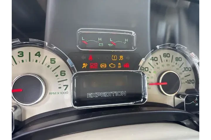 $15000 : Ford Expedition 2012 4x2 XLT image 5