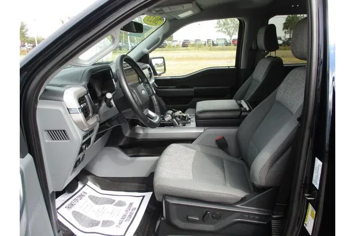 $38995 : Ford F-150 Lightning 2023 AW image 10