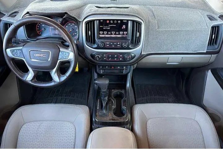 $20692 : GMC Canyon 2016 4x2 SLE 4dr image 5