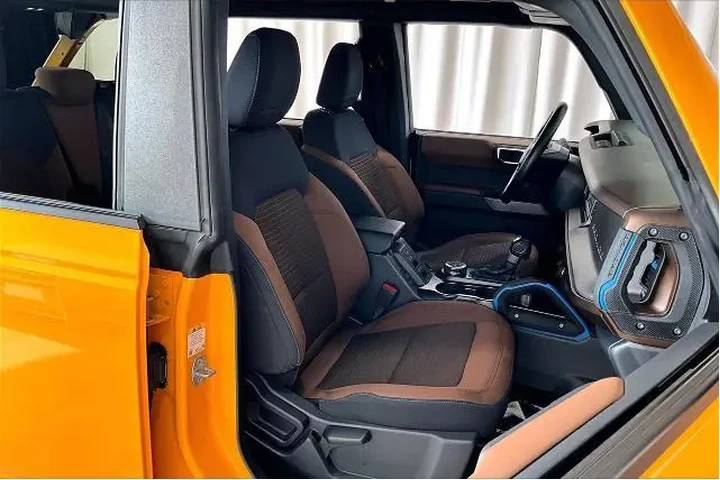 $38992 : Ford Bronco 2022 4x4 Outer B image 6