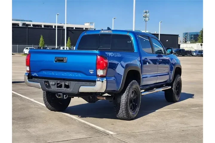 $26899 : Toyota Tacoma 2017 4x4 TRD P image 7