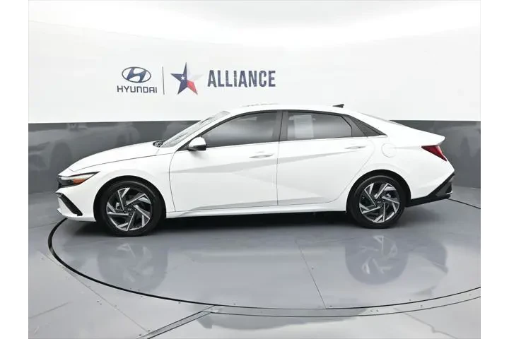 $23160 : Hyundai ELANTRA 2025 Limited image 4