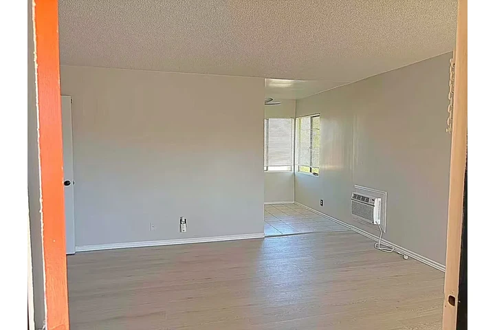 $1645 : 2bed 1 bath apartment image 2