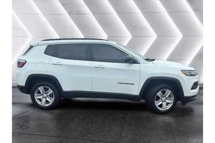$17995 : Jeep Compass 2022 4x4 Latitu image 5
