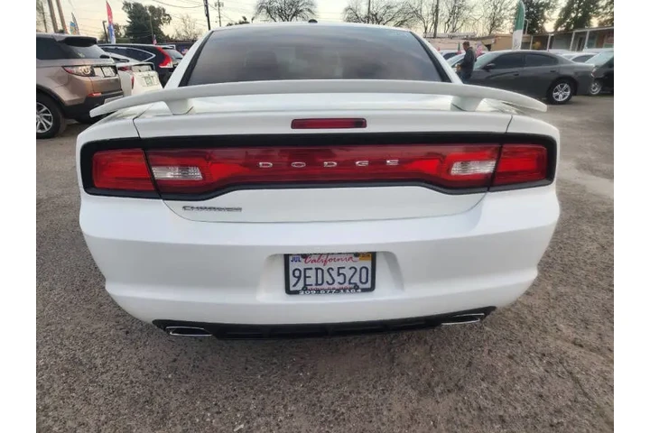 $10599 : 2013 Charger SE image 7