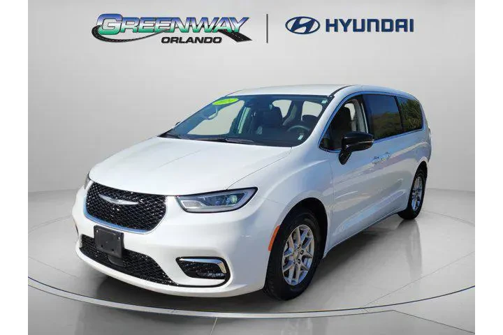 $25934 : Chrysler Pacifica 2024 Touri image 2