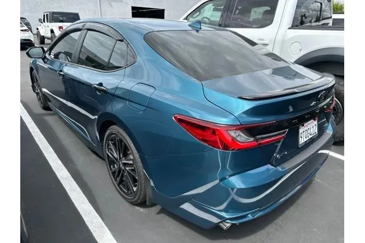 $36900 : Toyota Camry 2025 SE 4dr Sed image 2