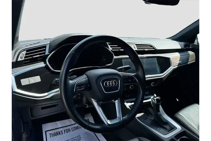 $21345 : Audi Q3 2021 AWD quattro S l image 10