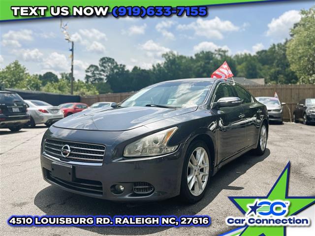 $9999 : 2011 Maxima image 2