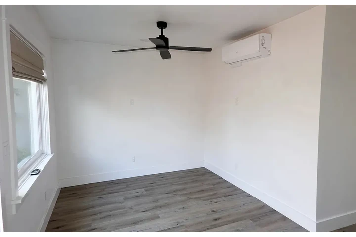 $1150 : Beautifully updated 1-bedroom image 3