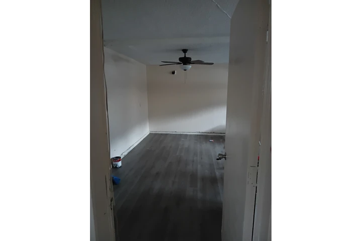 $3400 : Maywood 2 pisos image 3