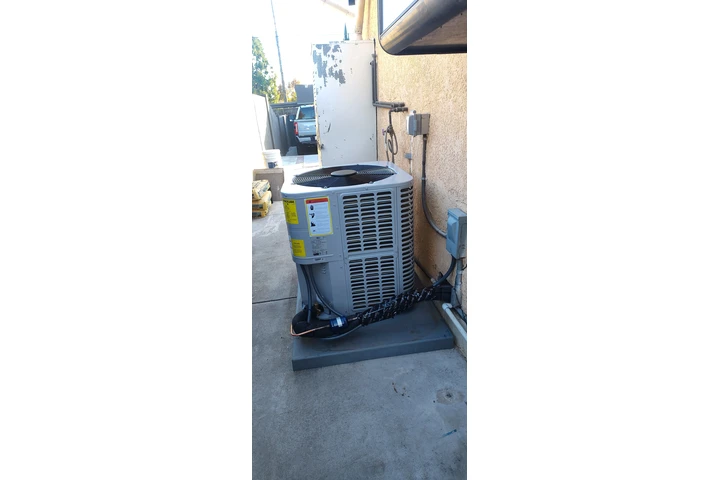 MINI SPLIT & AIRE CENTRAL HVAC image 6