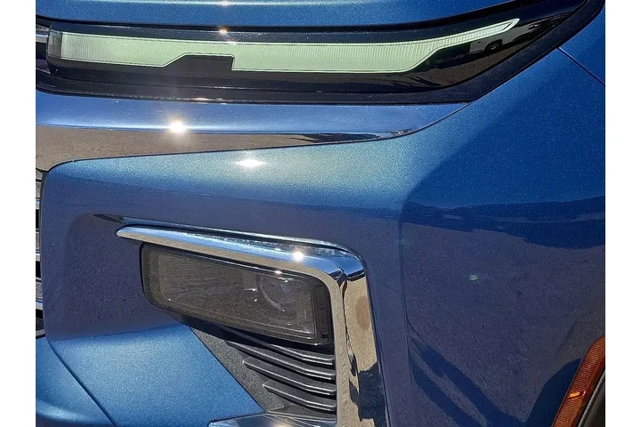 $39995 : Chevrolet Traverse 2025 LT 4 image 8