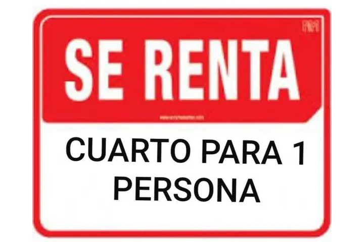 $800 : Se Renta Cuarto a Mujer image 2
