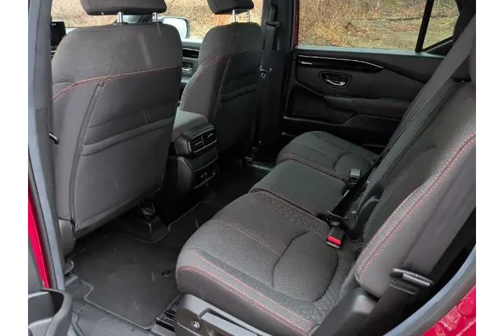 $37490 : Honda Pilot 2025 AWD Sport 4 image 9