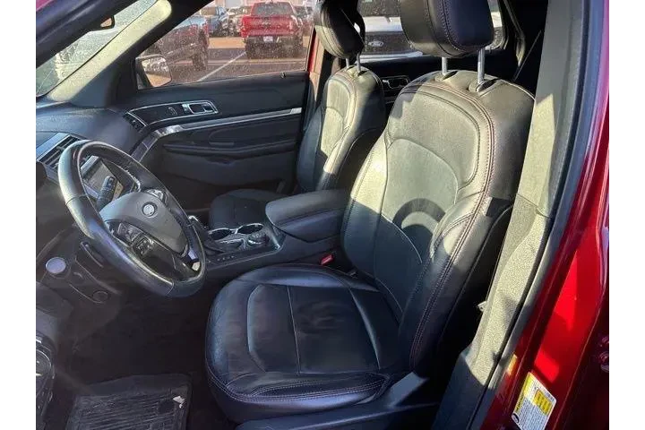 $16000 : Ford Explorer 2019 AWD Sport image 10
