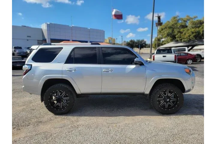 $23000 : Toyota 4Runner 2019 4x2 SR5 image 2
