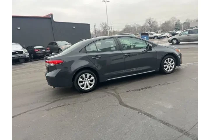 $19988 : Toyota Corolla 2024 LE 4dr S image 7
