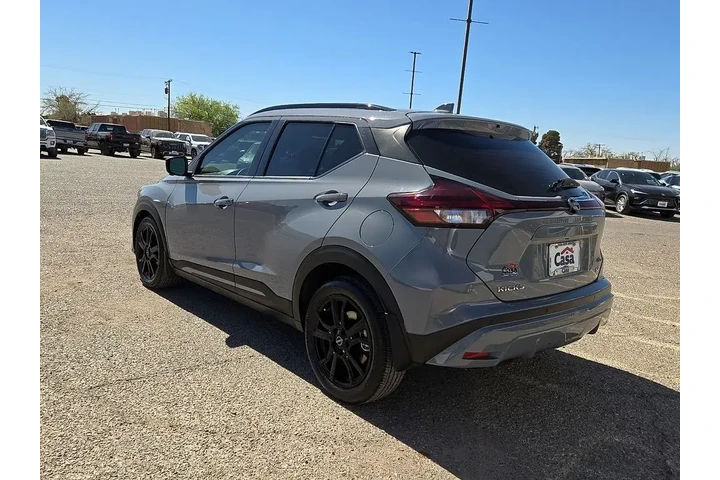$19995 : Nissan Kicks 2023 SR 4dr Cro image 4