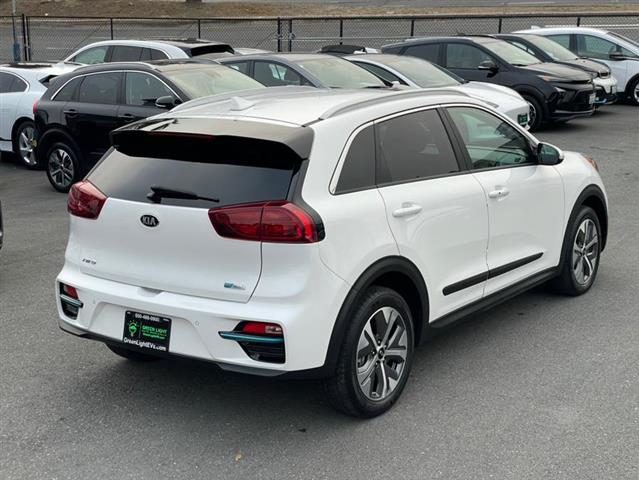 $22800 : Used 2021 Niro EV EX Premium image 5