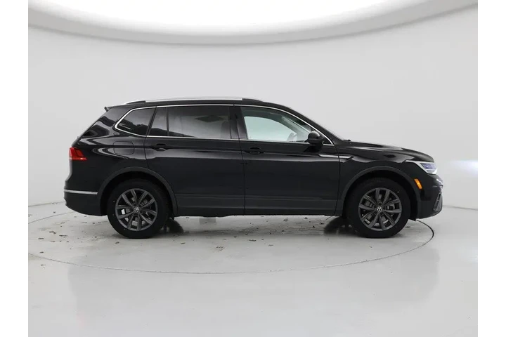 $22998 : Volkswagen Tiguan 2023 SE 4d image 7
