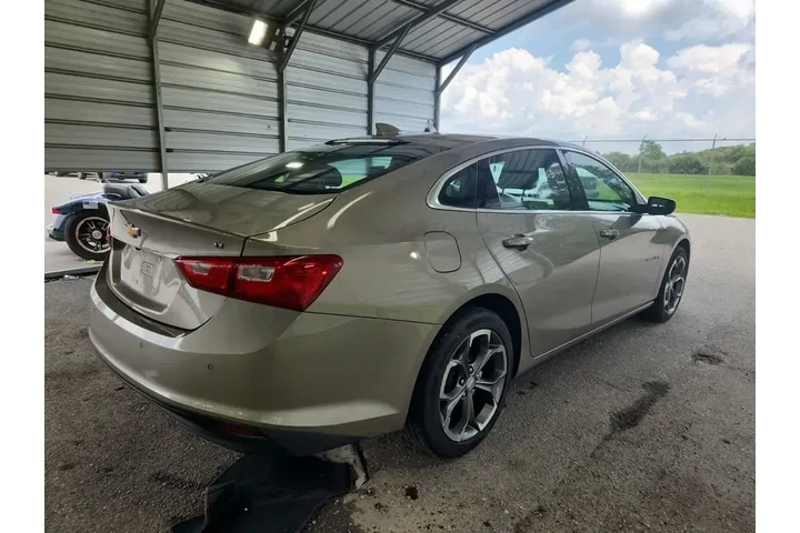 $15690 : Chevrolet Malibu 2024 LT 4dr image 4