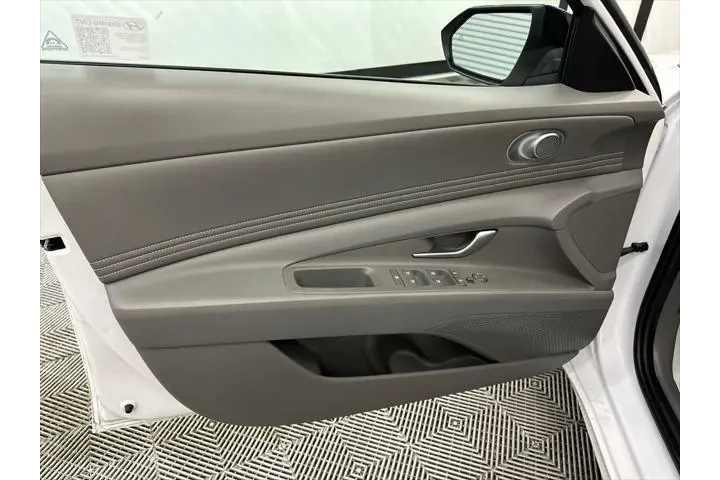 $18995 : Hyundai ELANTRA 2025 SEL Spo image 10