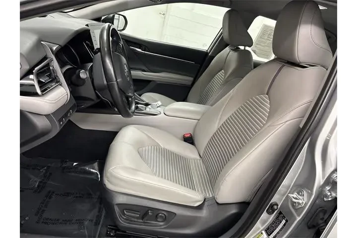 $21900 : Toyota Camry 2024 SE 4dr Sed image 3