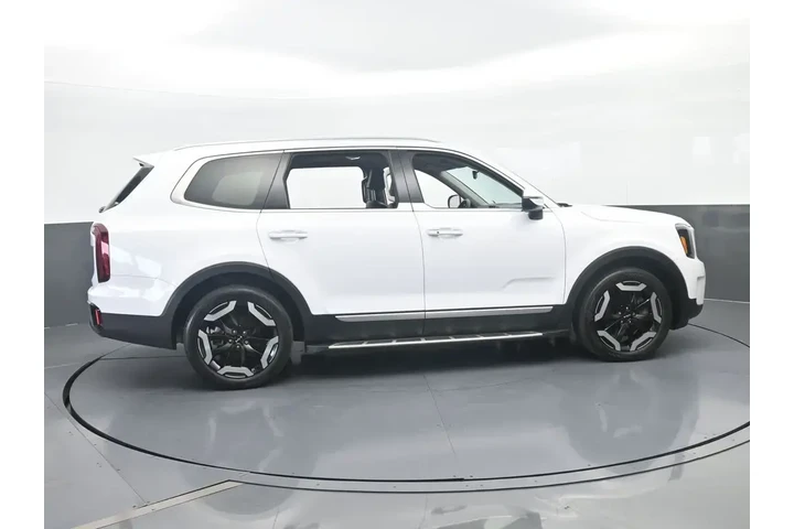 $29991 : Kia Telluride 2024 S 4dr SUV image 7