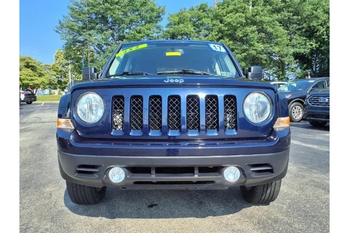 $11999 : Jeep Patriot 2017 4x4 Latitu image 2
