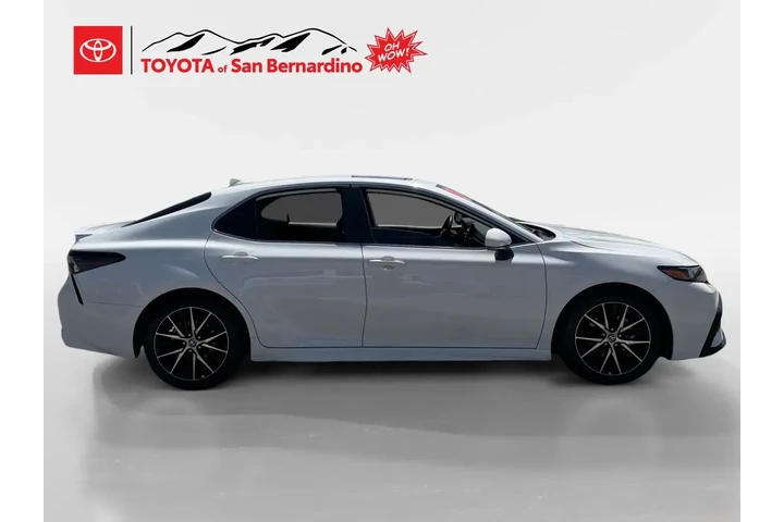 $29779 : Toyota Camry Hybrid 2024 SE image 6