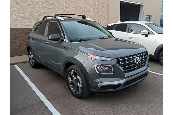$18469 : Hyundai VENUE 2024 Limited 4 image 5