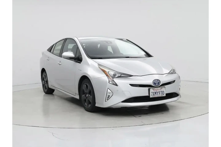 $16998 : Toyota Prius 2016 Four 4dr H image 1