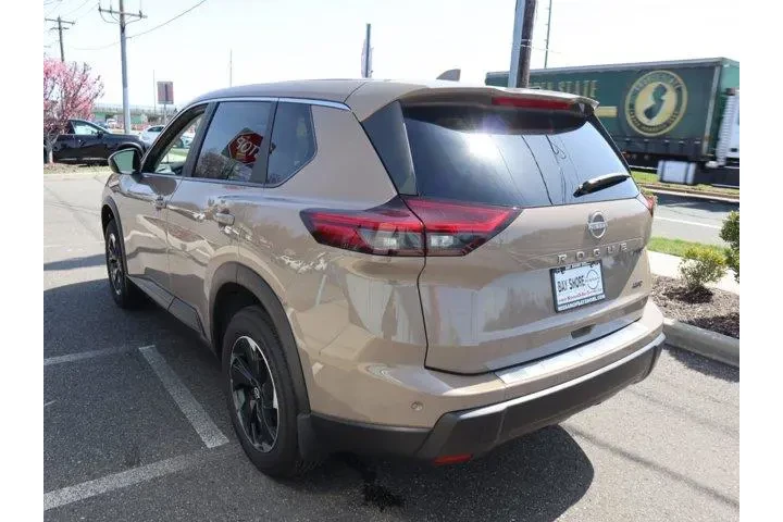 $27195 : Nissan Rogue 2025 AWD SV 4dr image 8