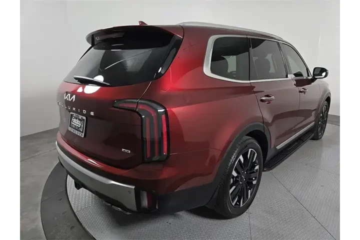 $39945 : Kia Telluride 2024 AWD SX 4d image 4