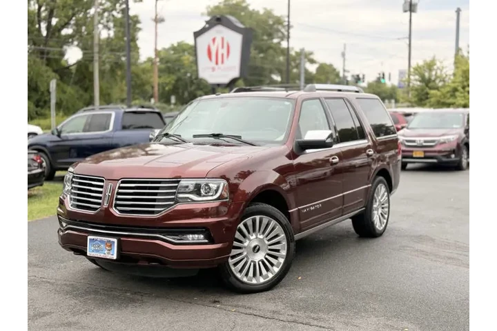 $16995 : 2015 Navigator image 1