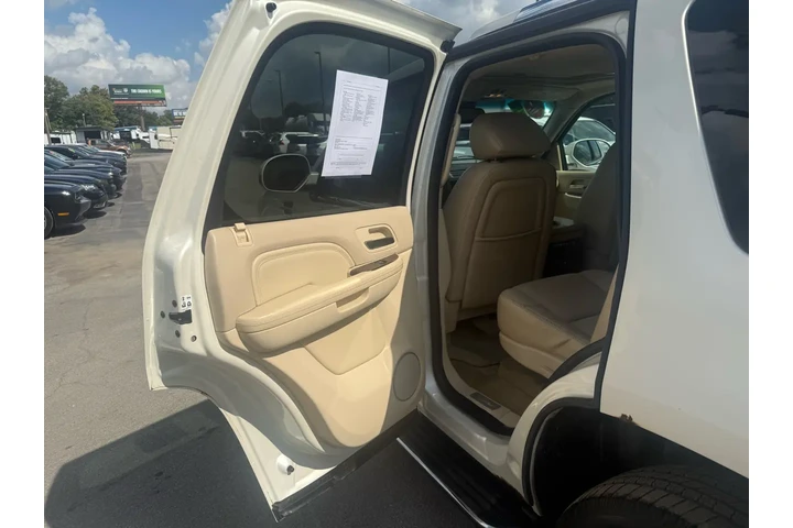 $7980 : 2007 Escalade AWD 4dr image 8